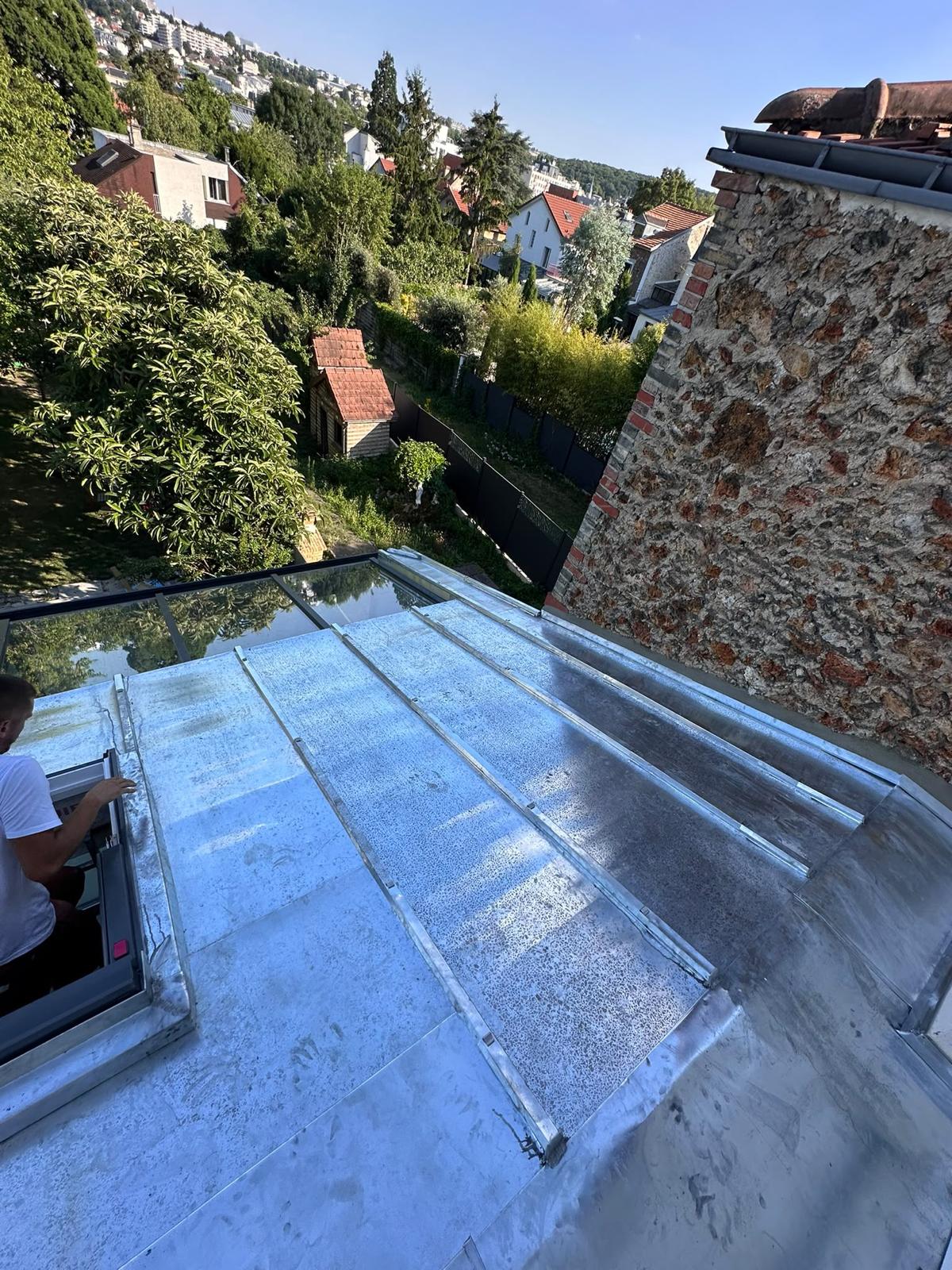 Dépose de toiture avant rénovation complète